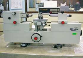 萬能測長儀 萬能測長儀